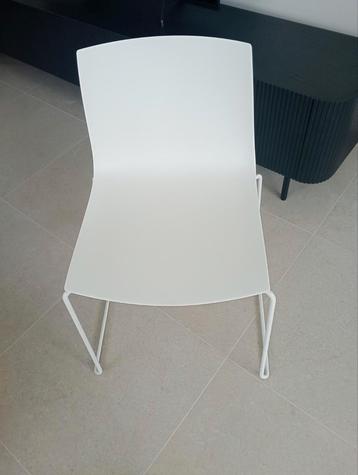 Arper Catifa 46 slede white., Enlèvement, Comme neuf, Blanc, Synthétique