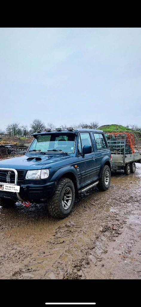 Gezocht hyundai galloper voor op straat of prive terein, Auto's, Hyundai, Bedrijf, Galloper, Diesel, 3 deurs, Ophalen