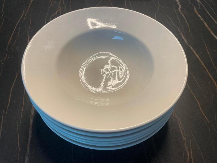 6 diepe borden diam 27cm met brede rand - Intermezzo, Huis en Inrichting, Keuken | Servies, Zo goed als nieuw, Bord(en), Porselein