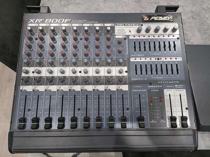Peavey XR800F, Muziek en Instrumenten, Mengpanelen, Gebruikt, 5 tot 10 kanalen, Microfooningang, Ophalen