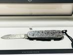 2018 VICTORINOX DAMAST CUSTOM ”BRUNNER”BLACKOUT LIMITED EDIT, Ophalen of Verzenden, Nieuw