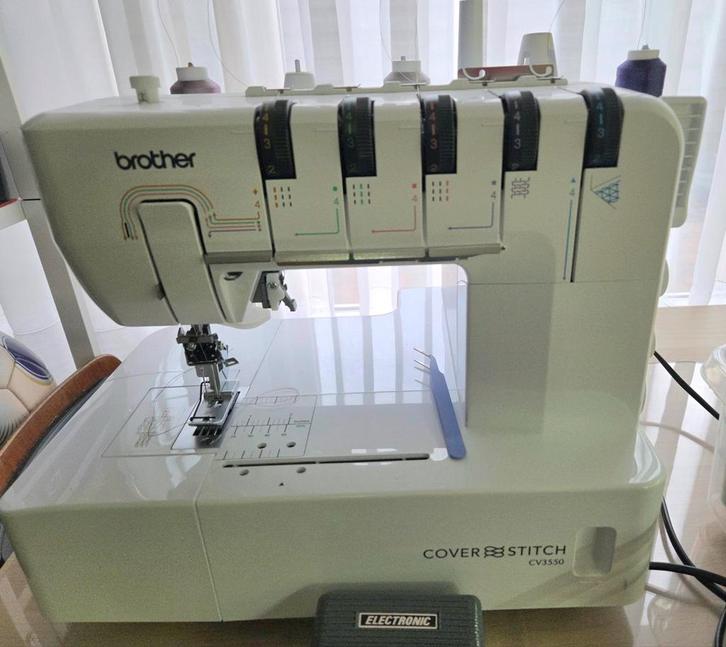 Brother cover stich, Hobby & Loisirs créatifs, Machines à coudre & Accessoires, Brother, Enlèvement