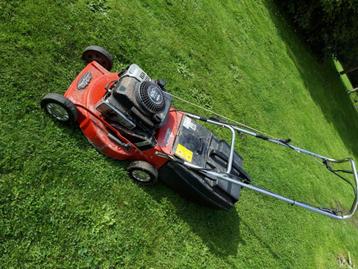 Grasmaaier zelftrekker beschikbaar voor biedingen