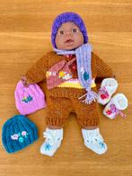 mooie zachte pop met zelfgebreide kleedjes, Ophalen