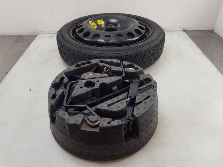 DIVERSEN Krikset + reservewiel Opel Meriva (|13184139|), Auto-onderdelen, Overige Auto-onderdelen, Opel, Gebruikt