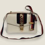 Gucci small Sylvie shoulder bag calfskin, Handtassen en Accessoires, Overige merken, Gebruikt, Beige, Ophalen of Verzenden