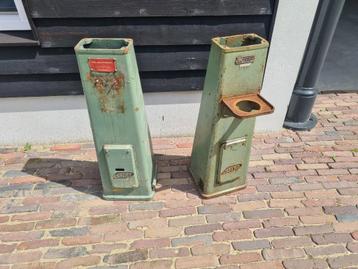 Oude industriële Machine poot Poot is van gietijzer  beschikbaar voor biedingen