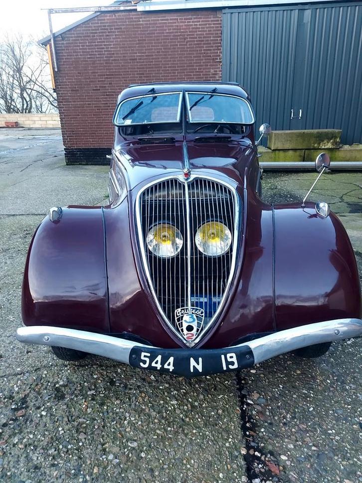 Peugeot 203 berline, Auto's, Oldtimers, Particulier, Peugeot, Benzine, Berline, 4 deurs, Handgeschakeld, Grijs, Stof, Achterwielaandrijving