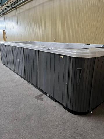 Nieuwe Luxe Passion Zwemspa Aquatic 2 - lengte 6 meter !!! beschikbaar voor biedingen