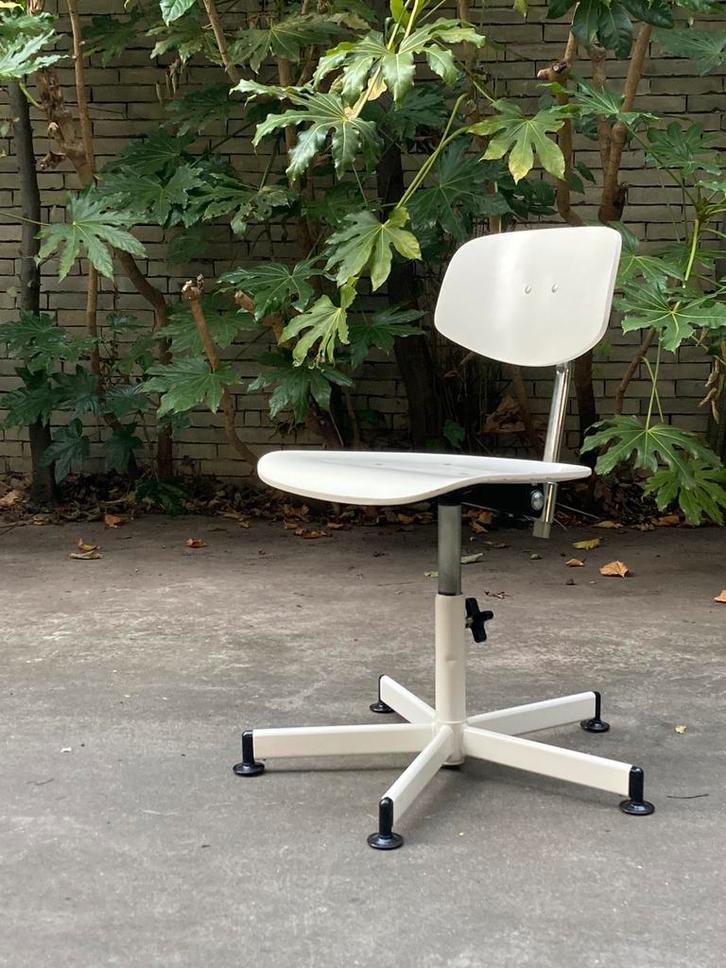 Vintage IKEA Circa bureaustoel – hout, jaren 70 design, Huis en Inrichting, Bureaustoelen, Gebruikt, Bureaustoel, Wit, Ophalen