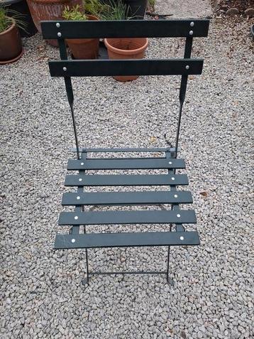 2 leuke tuinstoeltjes beschikbaar voor biedingen
