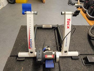 Tacx Sirius Cycleforce Bike Trainer Soft Gel  beschikbaar voor biedingen