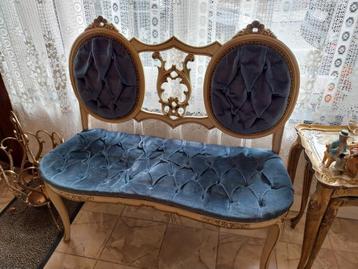Meubles  anciens, Enlèvement, Comme neuf