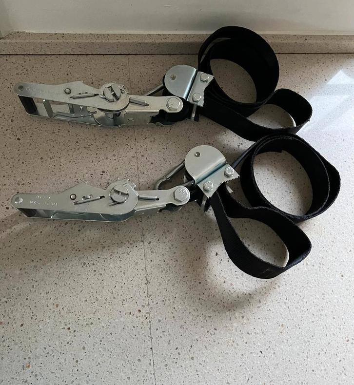 schommelhaak - schommelbevestiging, Doe-het-zelf en Bouw, IJzerwaren en Bevestigingsmiddelen, Zo goed als nieuw, Ophalen