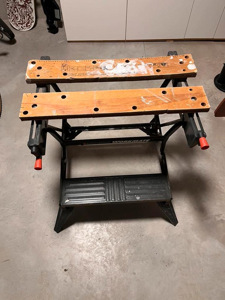 Workmate Black+Decker, Doe-het-zelf en Bouw, Werkbanken, Bankschroef, Ophalen