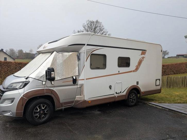 Campingcar  Bürstner Delfin, Caravans en Kamperen, Mobilhomes, Particulier, tot en met 2, Half-integraal, Bürstner, Fiat, Diesel