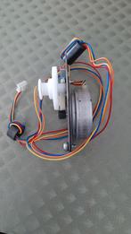 Oude motor met tandwielen, Doe-het-zelf en Bouw, Ophalen