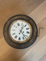 Antieke boerenklok, Enlèvement