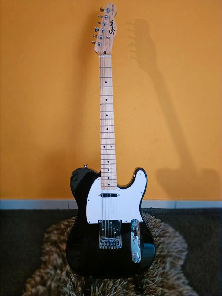 Fender Squier Telecaster - zwart, Muziek en Instrumenten, Snaarinstrumenten | Gitaren | Elektrisch, Zo goed als nieuw, Solid body