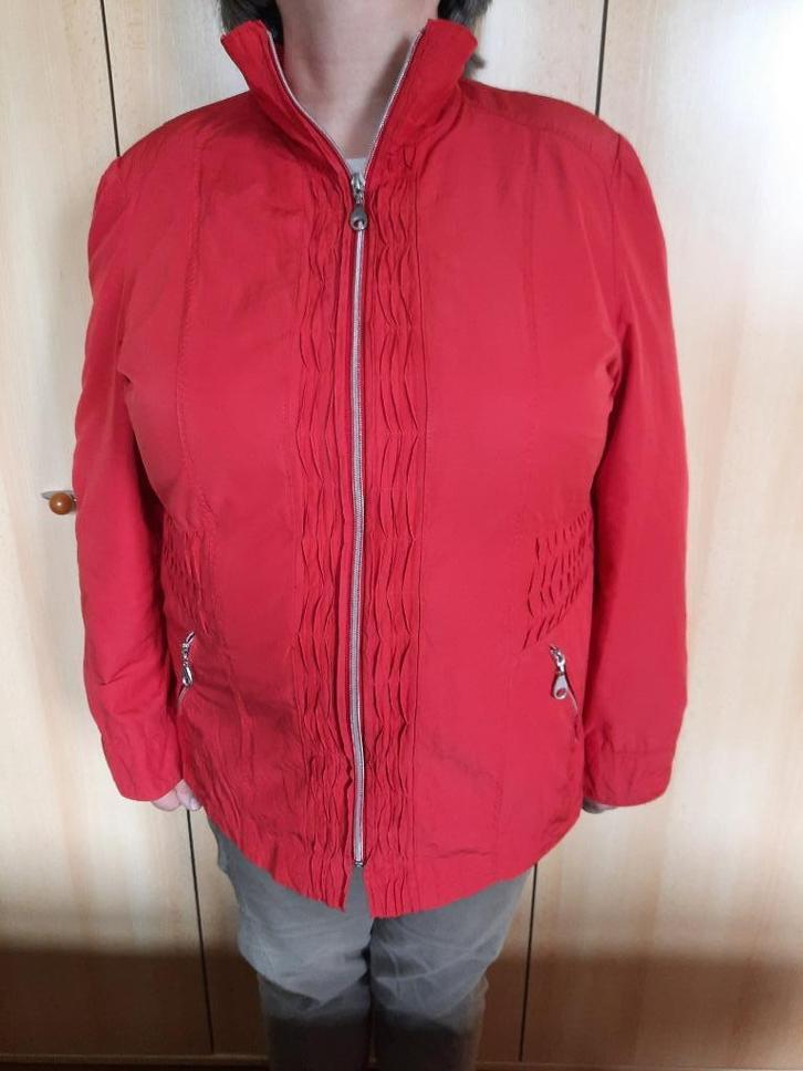 Rood windjack voor het tussenseizoen Sarandi, Kleding | Dames, Jassen | Zomer, Gedragen, Maat 46/48 (XL) of groter, Rood, Verzenden