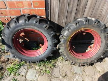 Tractorbanden beschikbaar voor biedingen