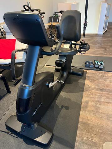 Recumbent hometrainer (zitfiets)