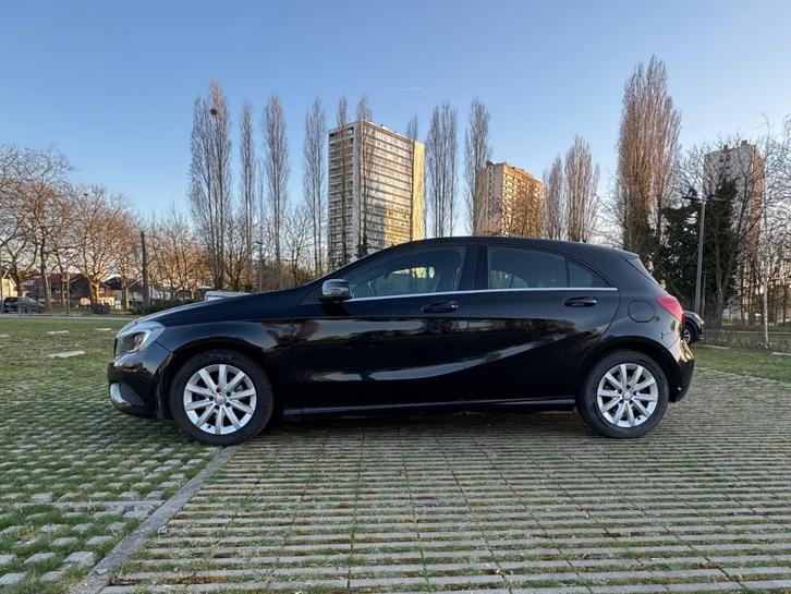 Mercedes A-klasse | 159.000km, Auto's, Mercedes-Benz, Particulier, A-Klasse, Diesel, 5 deurs, Handgeschakeld, Zwart, Zwart, Leder en Stof