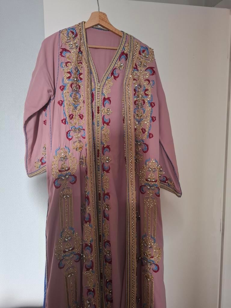 Takchita marocaine, Enlèvement ou Envoi