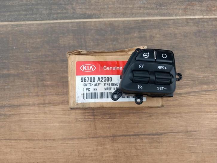 Bouton de volant KIA CEED JD (régulateur de vitesse), Autos : Pièces & Accessoires, Commande, Kia, Enlèvement ou Envoi