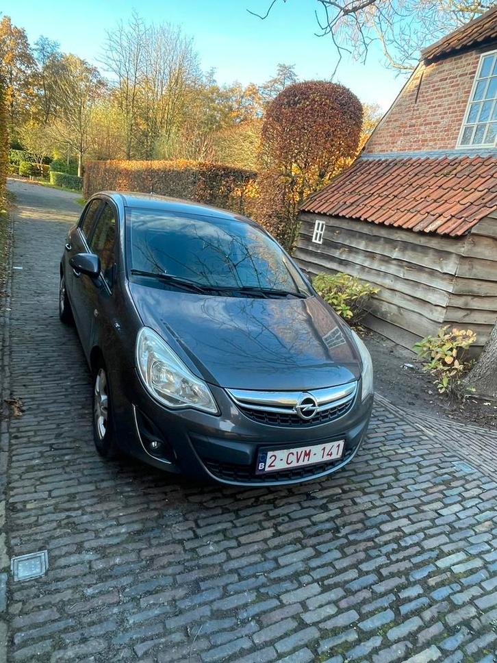 Opel corsa 1.3 diesel euro5 138d km’s veel opties., Auto's, Opel, Particulier, Corsa, ABS, Airbags, Airconditioning, Bluetooth