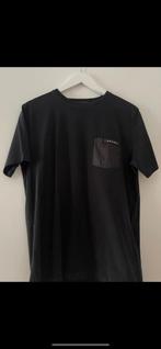 Prada tshirt, Vêtements | Hommes, T-shirts, Enlèvement, Comme neuf, Taille 56/58 (XL)