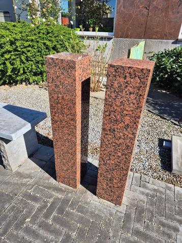 Zuilen graniet Balmoral (massief) beschikbaar voor biedingen