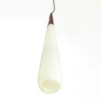 Grote vintage scandinavische hanglamp glas en teak jaren '60, Mid century, 50 tot 75 cm, Ophalen of Verzenden, Zo goed als nieuw