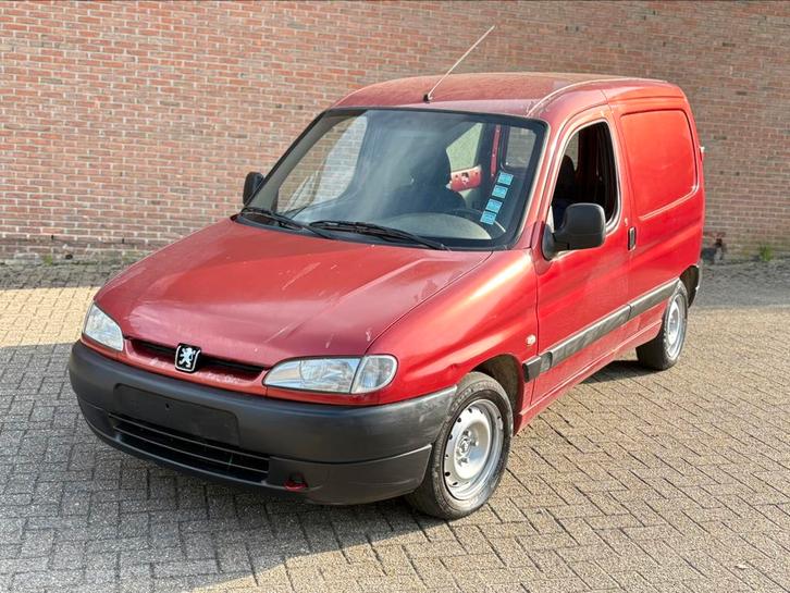 Peugoet partner 1.9 diesel Lichte vracht, Auto's, Bestelwagens en Lichte vracht, Particulier, Radio, Peugeot, Diesel, Ophalen