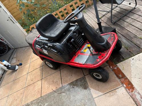 Zitmaaier eerst lezen, Tuin en Terras, Zitmaaiers, Zo goed als nieuw, Ophalen