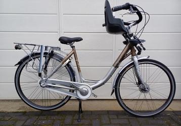 moeder fiets met 3 versnellingen , kader 53 cm  disponible aux enchères