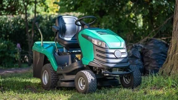 JE ACHETE TOUT LE TYPE DE TONDEUSE AUTOPORTE MEME EN PANNE, Tuin en Terras, Zitmaaiers, Zo goed als nieuw