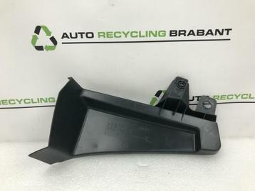 Regengoot Afdekking Audi Q3 8U RECHTS 8U1819979A beschikbaar voor biedingen