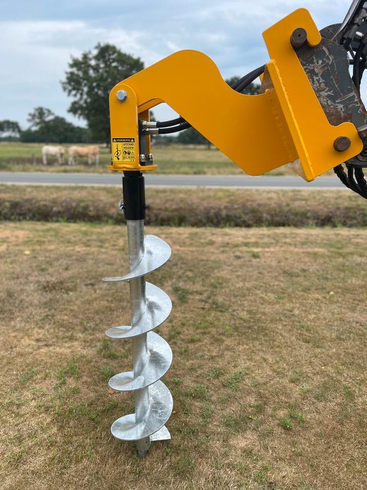 Grondboor voor kniklader:Giant,Weidemann, Avant,Shaffer….., Services & Professionnels, Animaux | Chevaux | Soins, Garde & Dressage