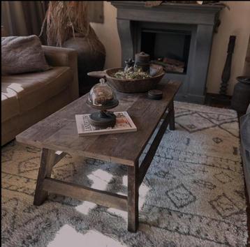 Hoffz vloerkleed SALE !! Salontafel Aura Peeperkorn SALE!! beschikbaar voor biedingen