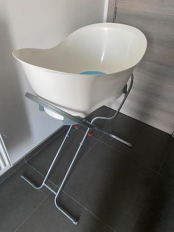 Baignoire bébé  disponible aux enchères