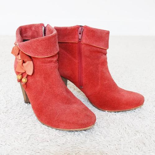 Bottes Cellini Vintage en daim pour femmes (taille 38) €45,, Vêtements | Femmes, Chaussures, Comme neuf, Boots et Botinnes, Rouge