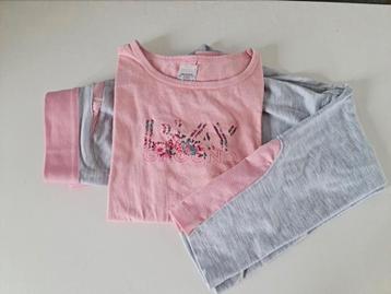 Kinderkleding meisje : maat 134 - 140 : sport outfit  beschikbaar voor biedingen