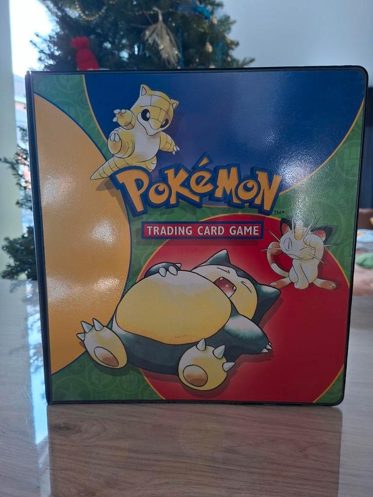 Vintage map vol oude kaarten - Pokémon, Hobby en Vrije tijd, Verzamelkaartspellen | Pokémon, Booster, Ophalen