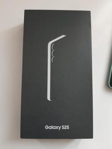 Samsung Galaxy S25 512 GB in nieuwstaat  beschikbaar voor biedingen