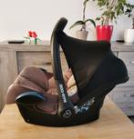 Autostoeltje Maxi-Cosi Cabriofix, 0-12 maanden, 0-13 kg., Kinderen en Baby's, Ophalen, Autogordel, Zo goed als nieuw, 0 t/m 13 kg