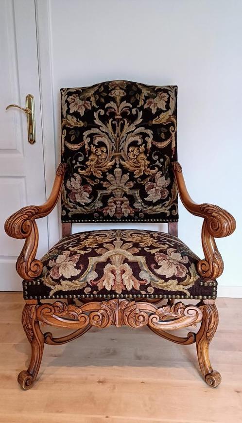 Prachtige gesculpteerde Italiaanse zetel met geweven motief, Antiek en Kunst, Antiek | Meubels | Stoelen en Sofa's, Ophalen