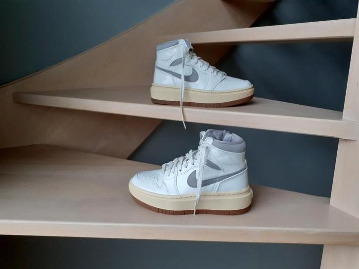 Sneakers Nike-Air Jordan - taille 36, Vêtements | Femmes, Chaussures, Neuf, Sneakers et Baskets, Blanc, Enlèvement ou Envoi
