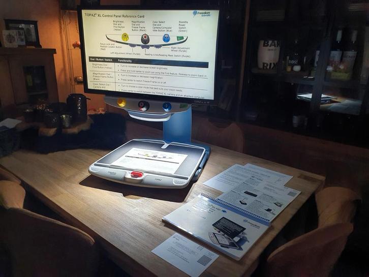 Topaz xl HD Freedom scientific 24inch, Hobby en Vrije tijd, Vergrootglazen, Loepen en Loeplampen, Ophalen