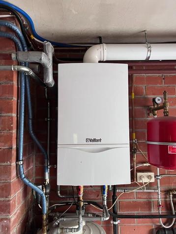 Vaillant ecoTEC plus condensatieketel + Bulex boiler  beschikbaar voor biedingen